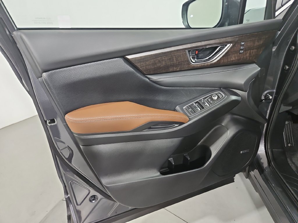 New 2027 Gray Subaru Touring image 10