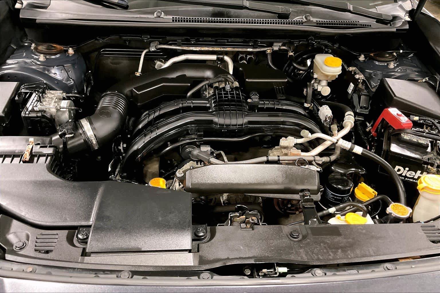 Used 2018 Dark Gray Metallic Subaru Premium image 31
