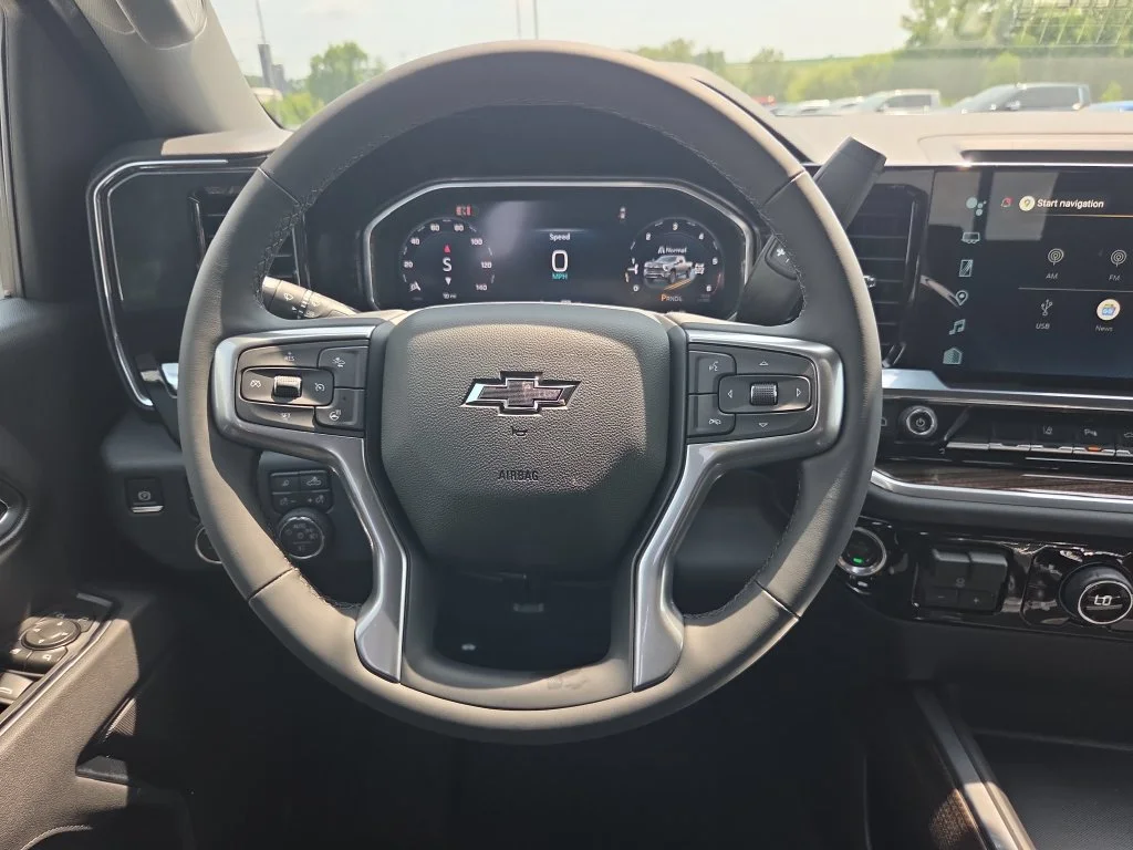 New 2026 Summit White Chevrolet LT image 10