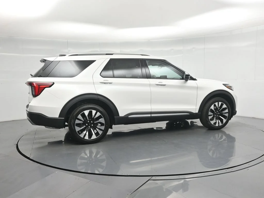 New 2026 White Ford Platinum image 24