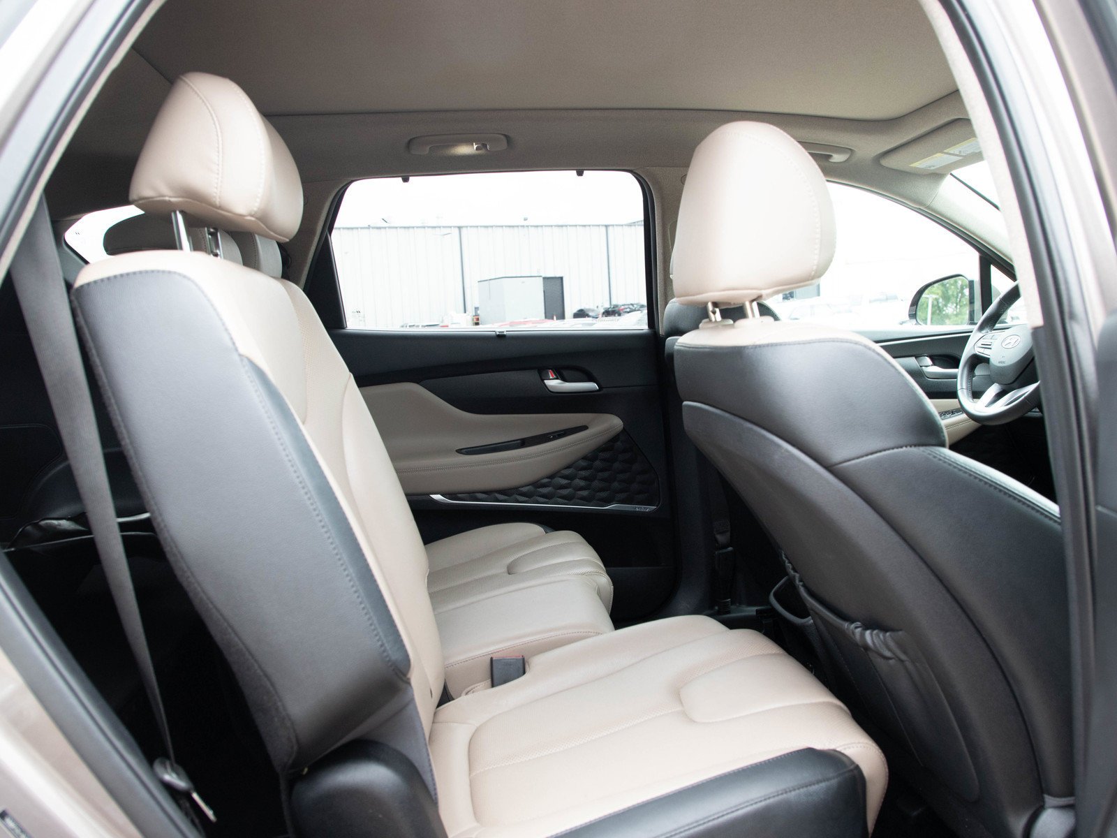 2019 Hyundai Santa Fe Limited - Photo 13