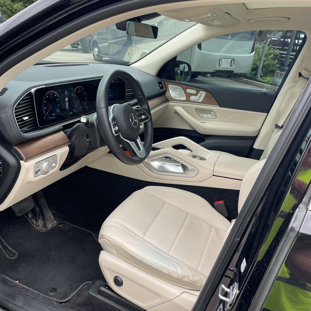 Used 2022 Black Mercedes-Benz GLS 450 image 2