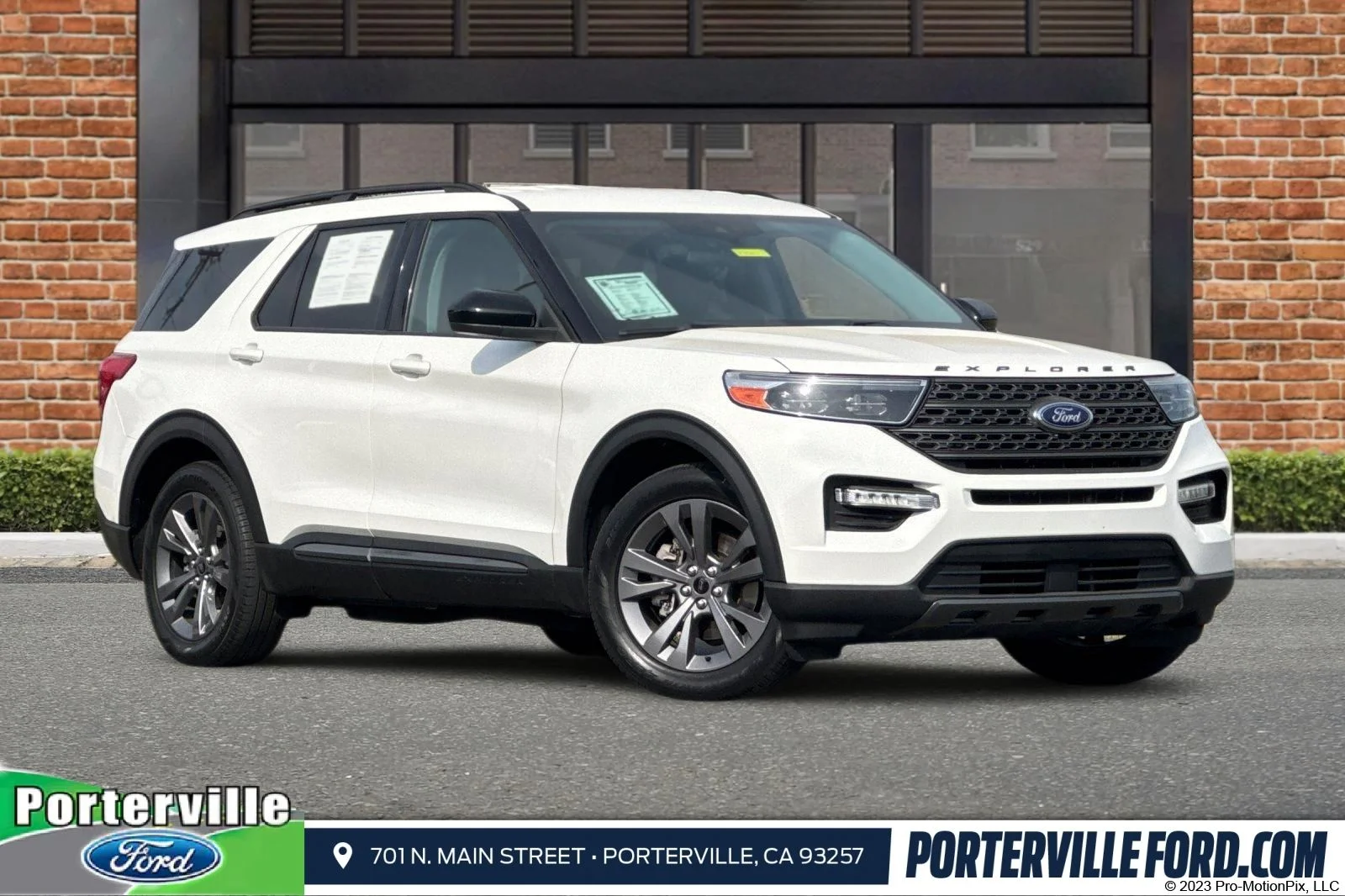 2022 Ford Explorer XLT RWD's photo