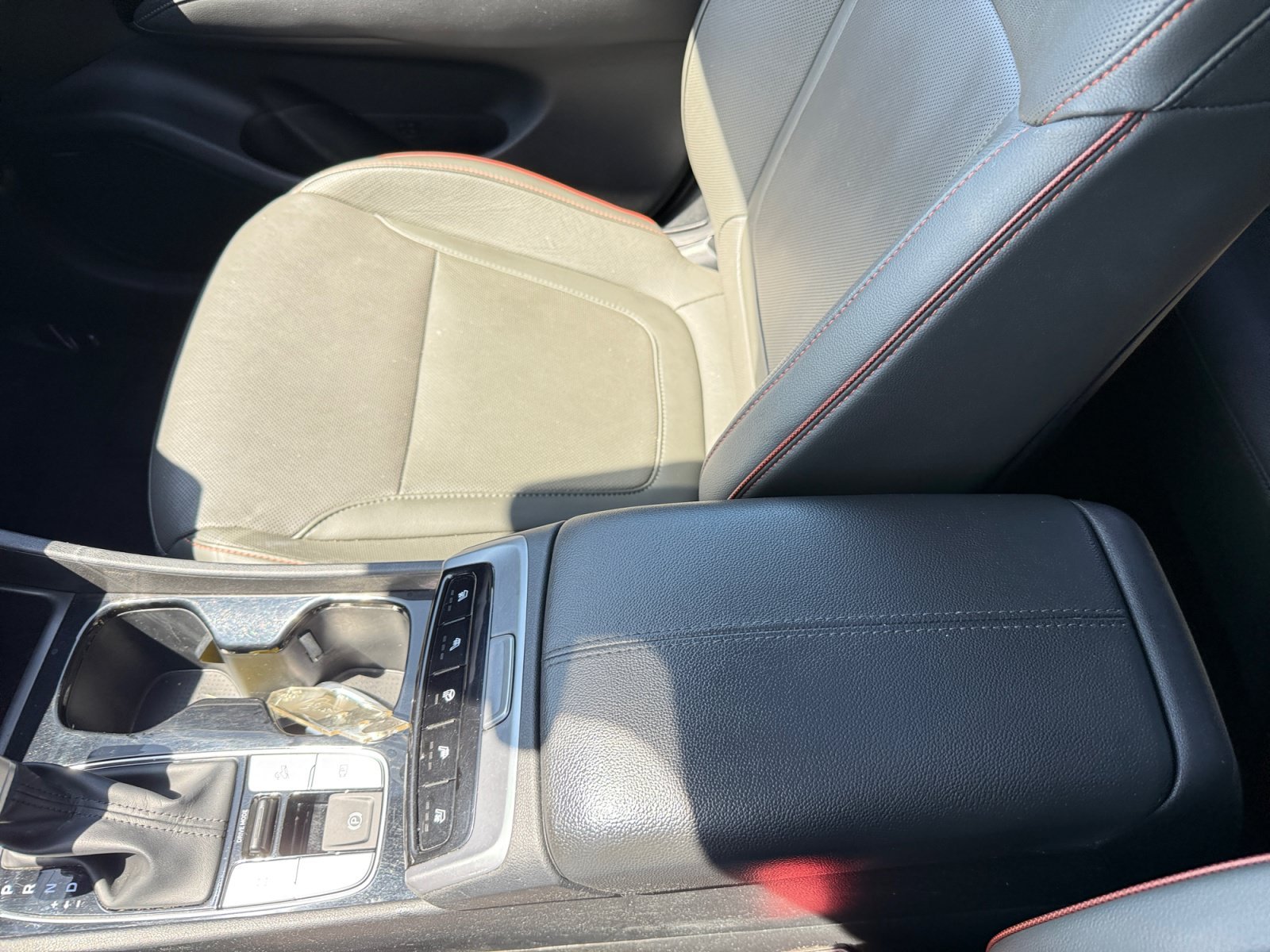 Certified Used 2023 Atlas White Hyundai Limited image 14