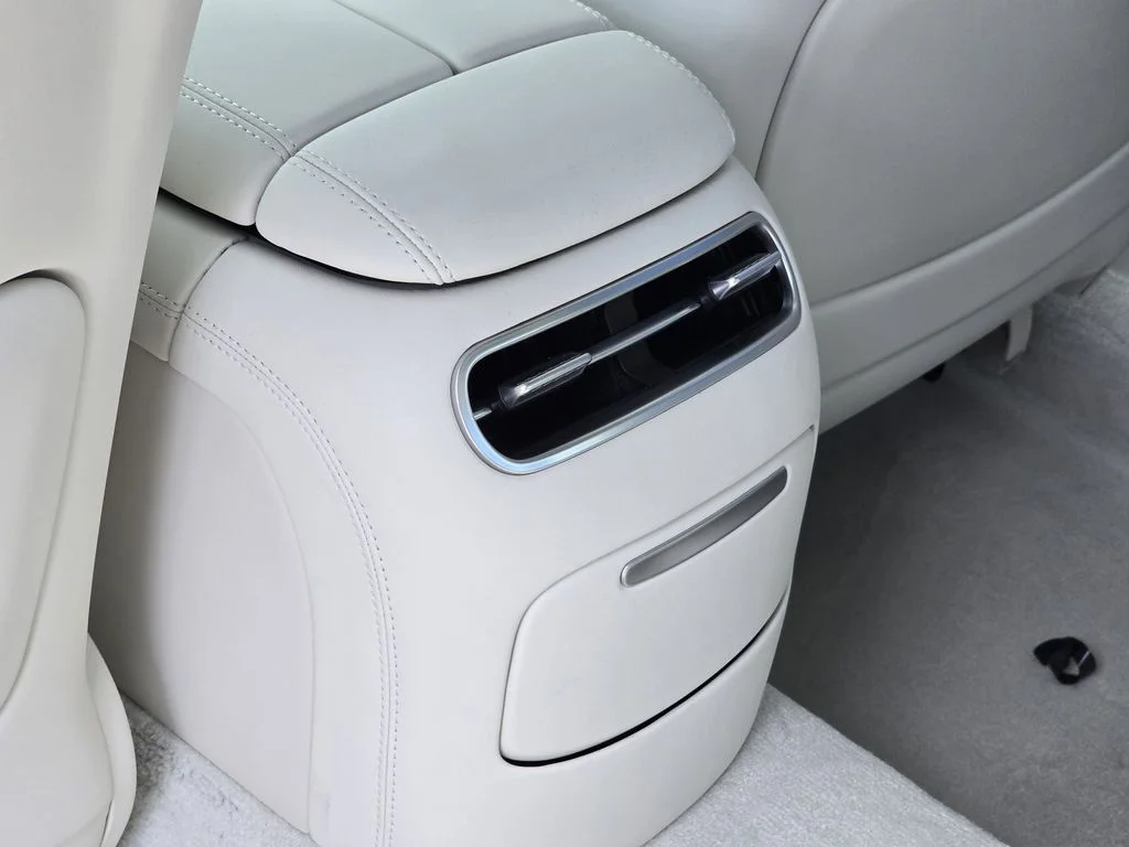 New 2026 White Genesis 3.5T e-SC image 15