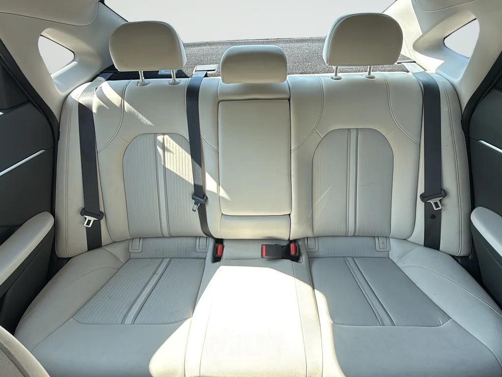 Used 2025 Red Hyundai SEL image 22
