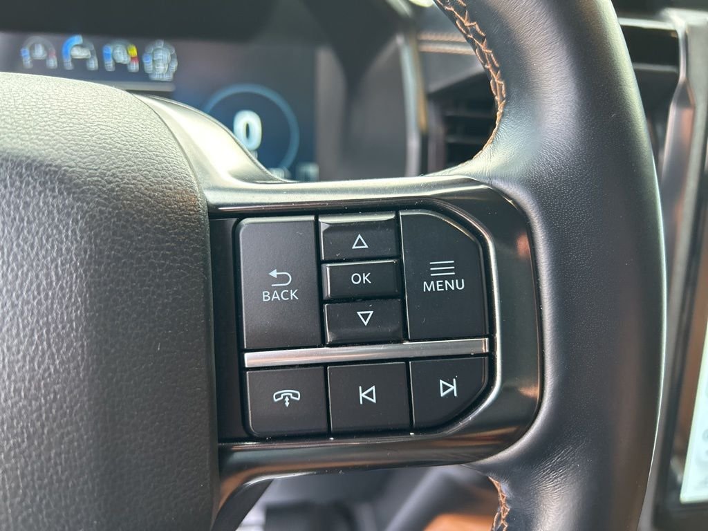 Used 2022 White Metallic Ford Platinum image 18