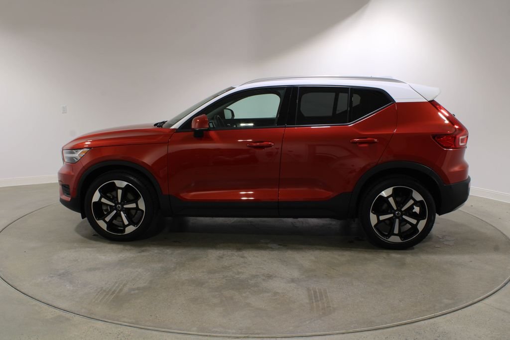 Used 2019 Volvo XC40 Momentum with VIN YV4162XZ5K2011650 for sale in Canonsburg, PA