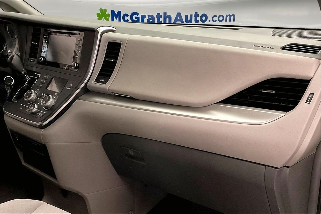 Used 2019 White Toyota LE image 21