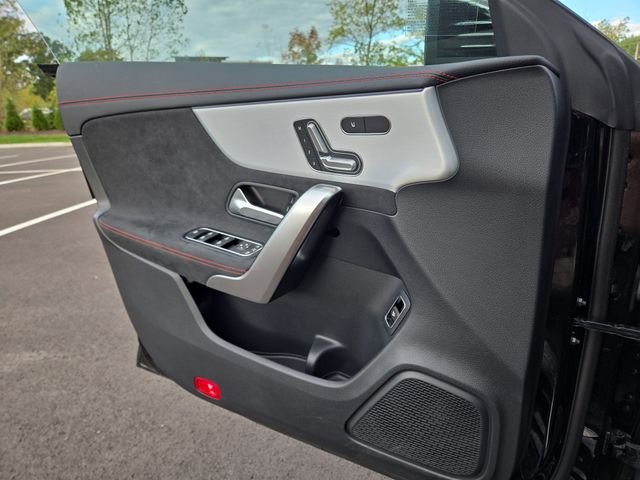 Used 2025 Black Mercedes-Benz CLA 250 image 22