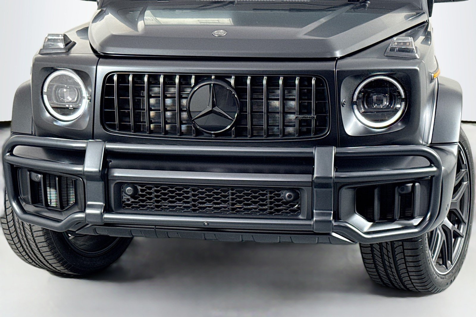 Certified Used 2025 MANUFAKTUR Night Black magno Mercedes-Benz AMG® G 63 image 13