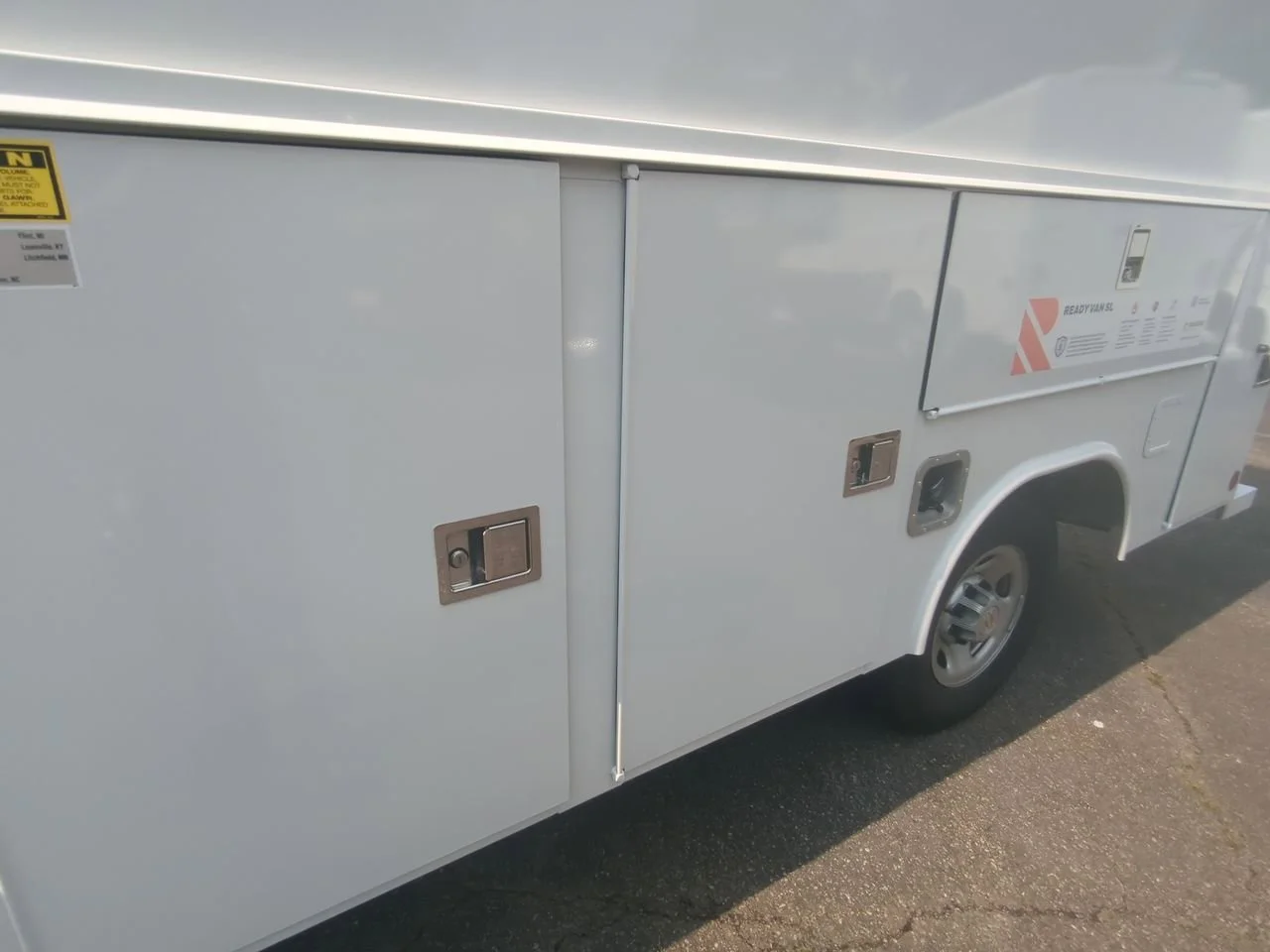 New 2025 Summit White GMC Work Truck image 21