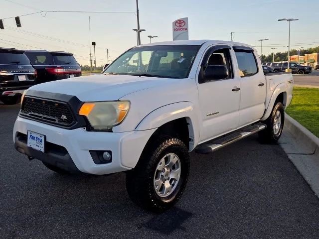 Used 2012 White Toyota PreRunner image 3