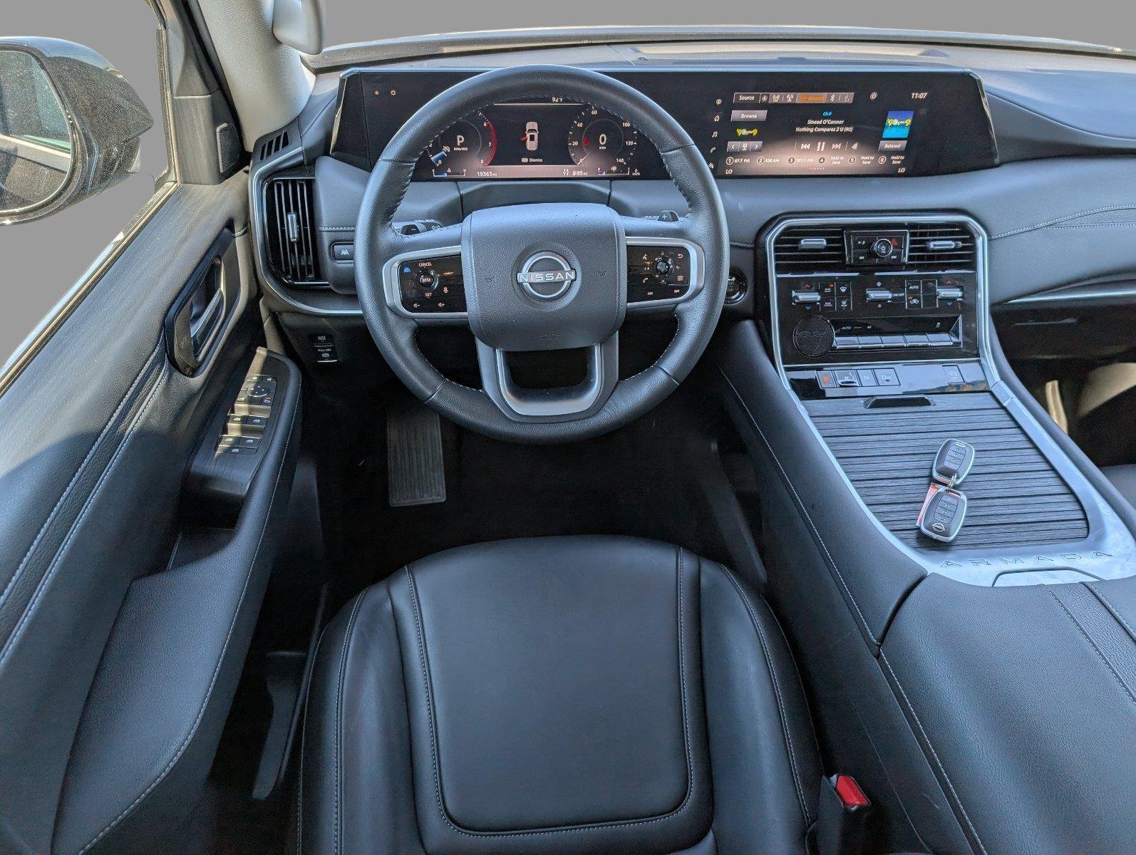 Used 2025 Super Black Nissan SV image 31