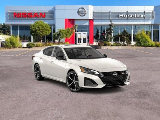 New 2026 White Nissan 2.5 SR image 3