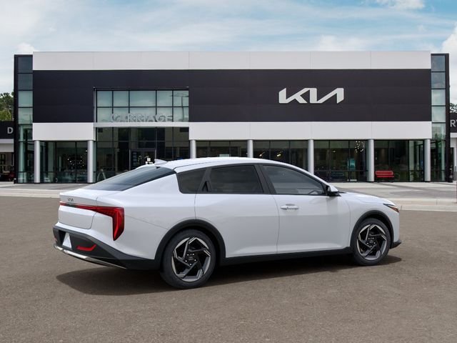 New 2026 Snow White Pearl Kia EX image 6