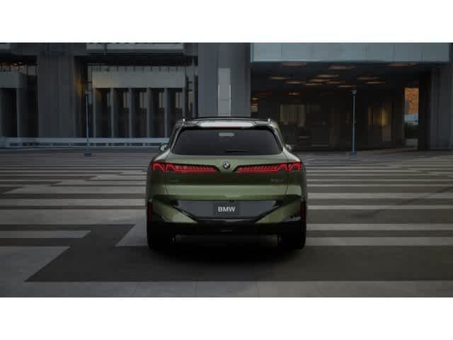 New 2027 Gray Pine Metallic BMW 40 xDrive image 5