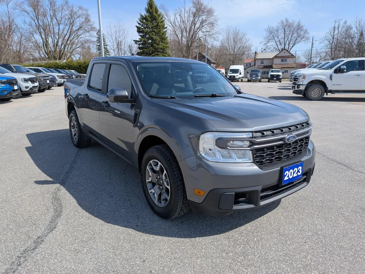 Used 2023 Grey Ford XLT image 3