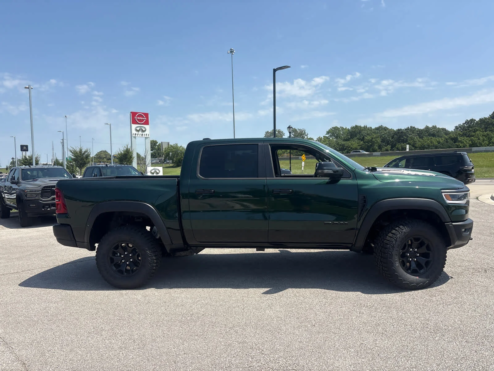 New 2026 Serrano-Green Metallic Exterior Paint RAM RHO image 11
