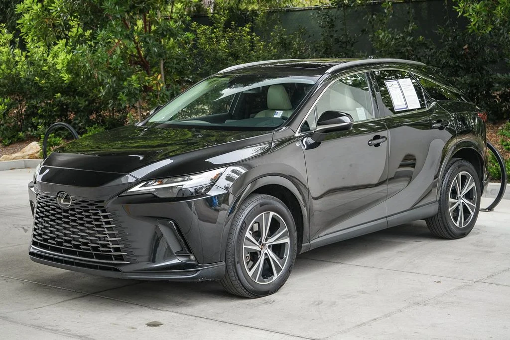 Used 2024 Black Lexus 350 image 3