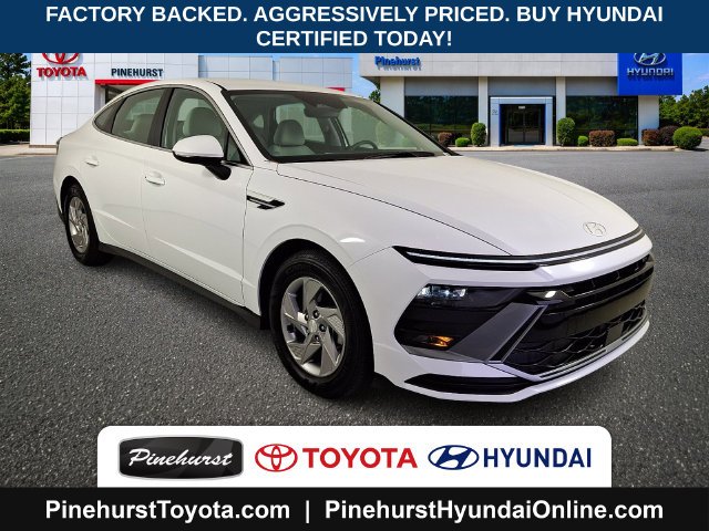Certified Used 2026 White Hyundai SE image 1