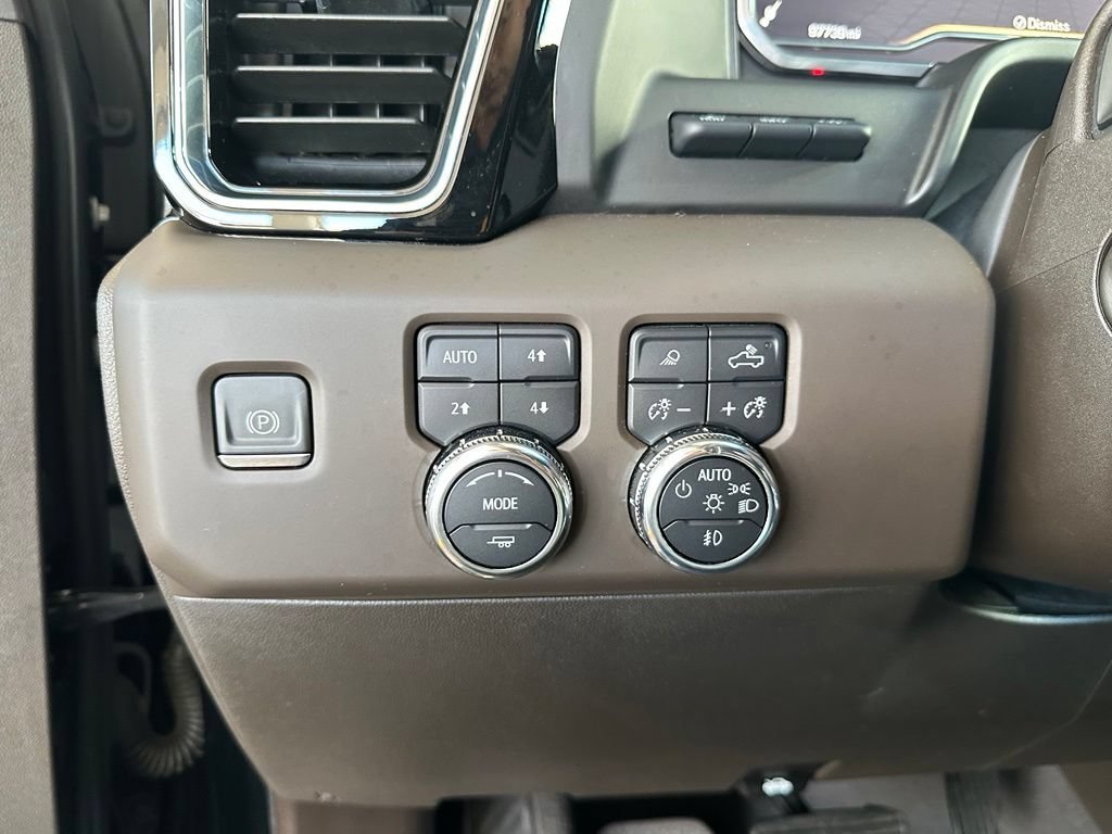 Used 2023 Onyx Black GMC Denali image 20