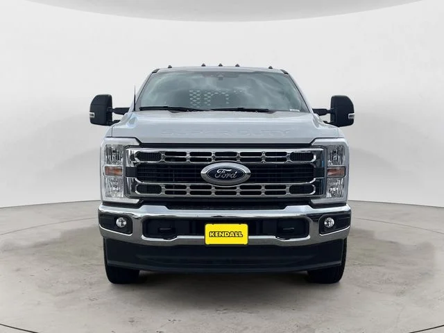 2025 Ford F-350 Super Duty Chassis Cab XL - Photo 8
