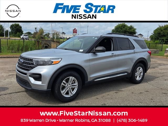 Used 2023 Silver Ford XLT image 3