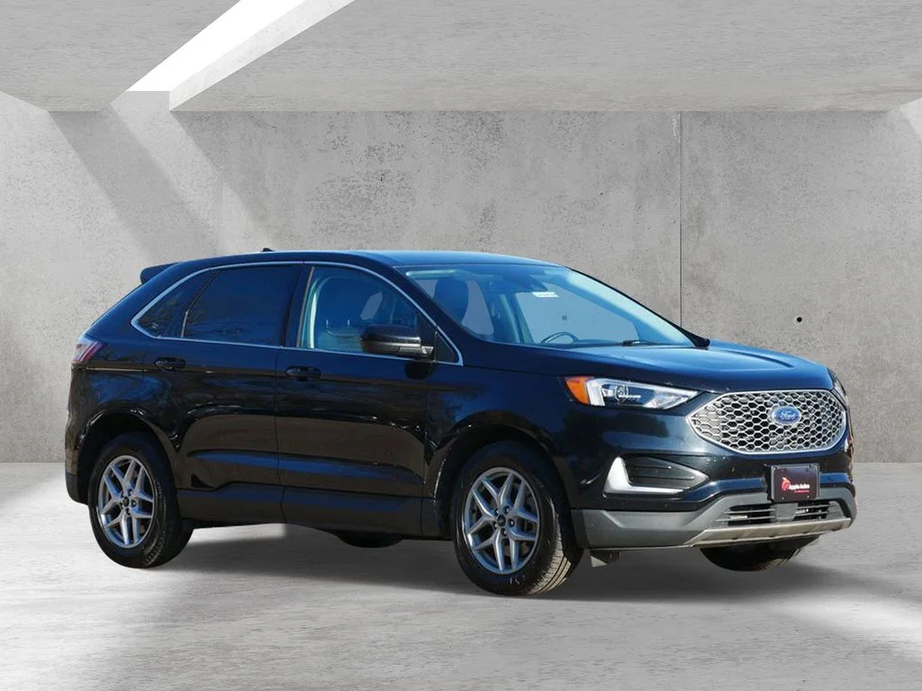 2024 Ford Edge SEL AWD's photo