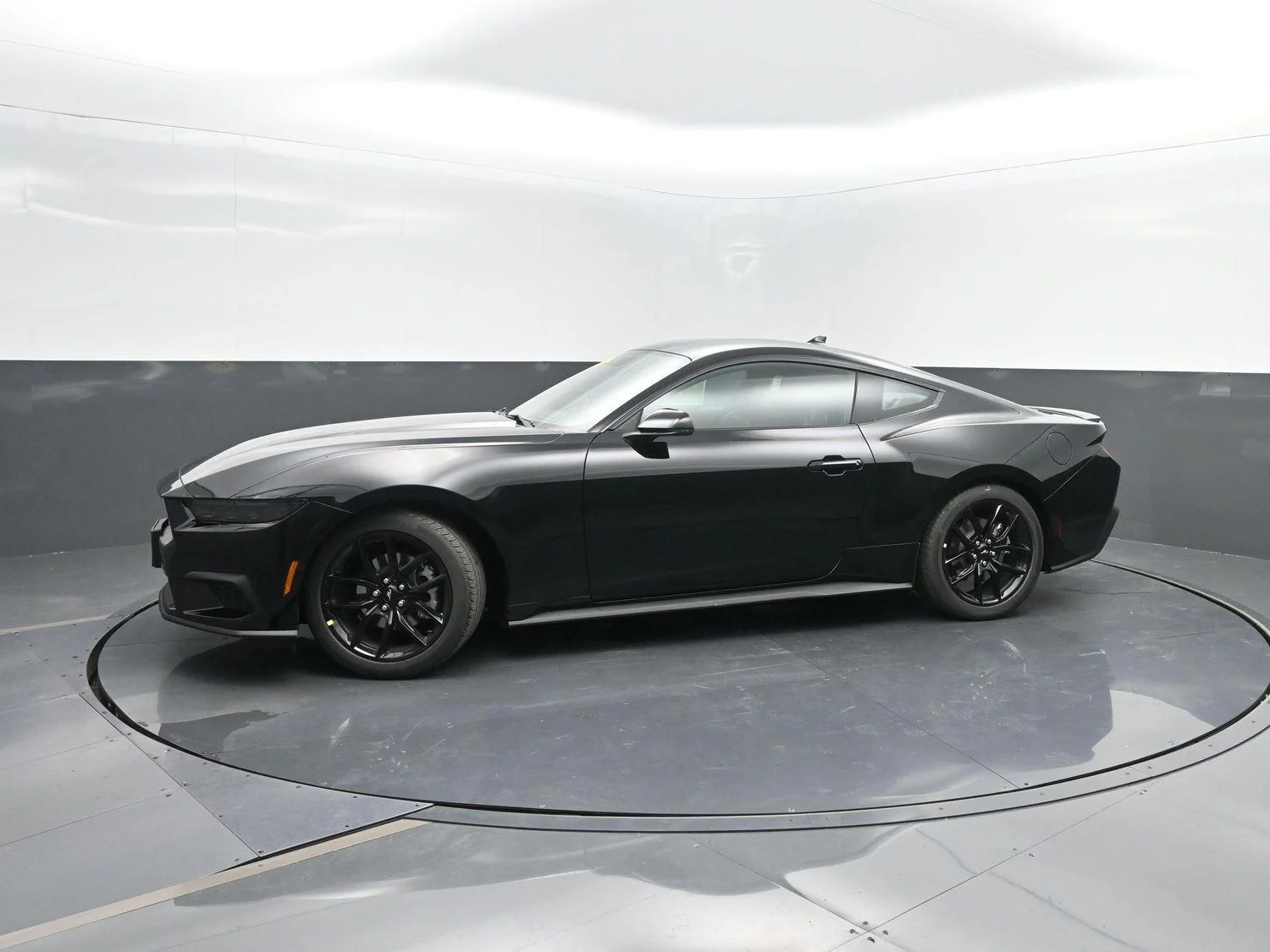 2025 Ford Mustang EcoBoost Premium Fastback's photo