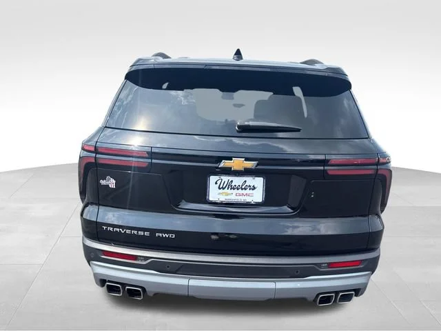 Used 2025 Mosaic Black Metallic Chevrolet LT image 4
