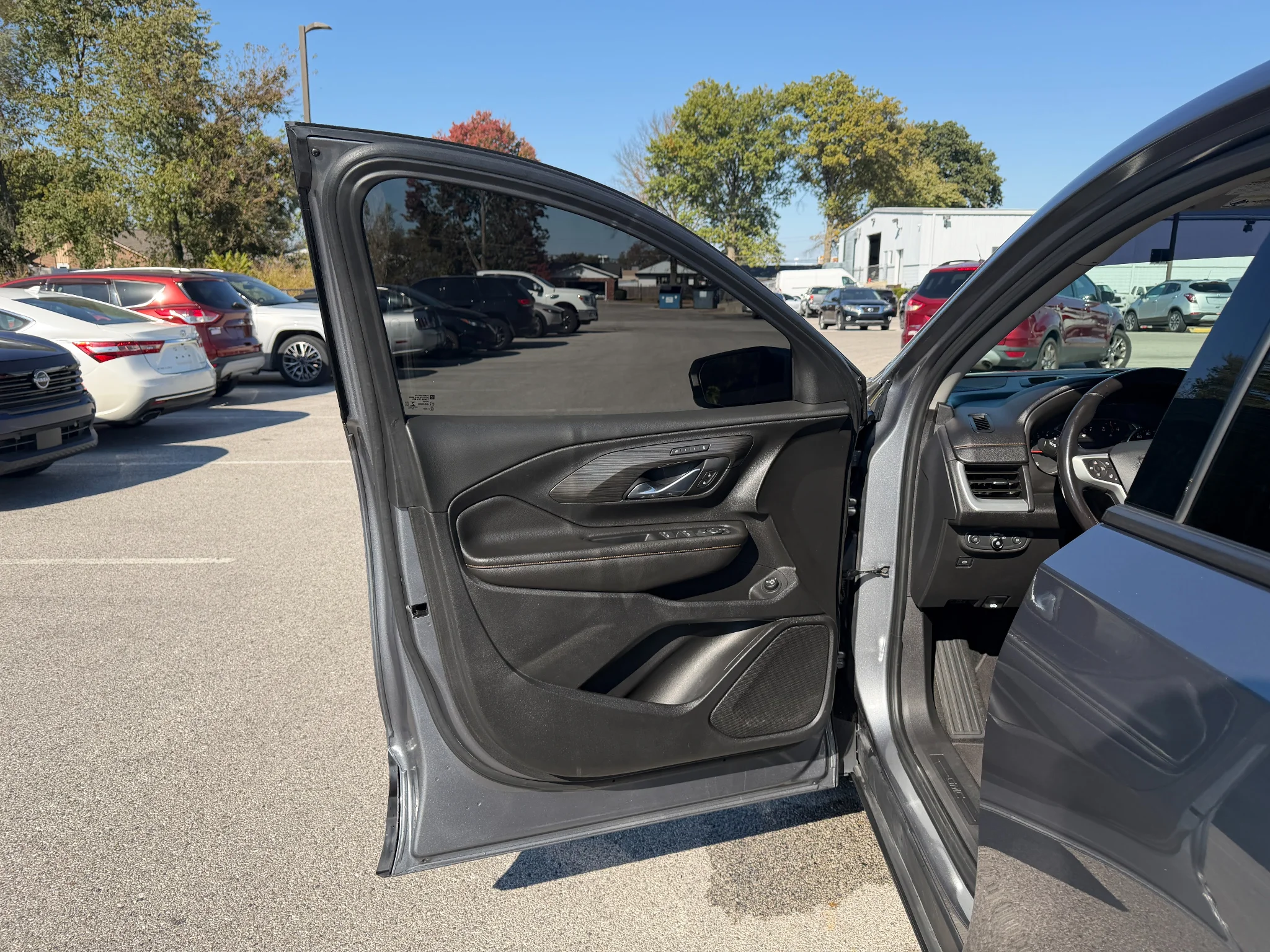 Used 2020 Satin Steel Metallic GMC SLT image 18