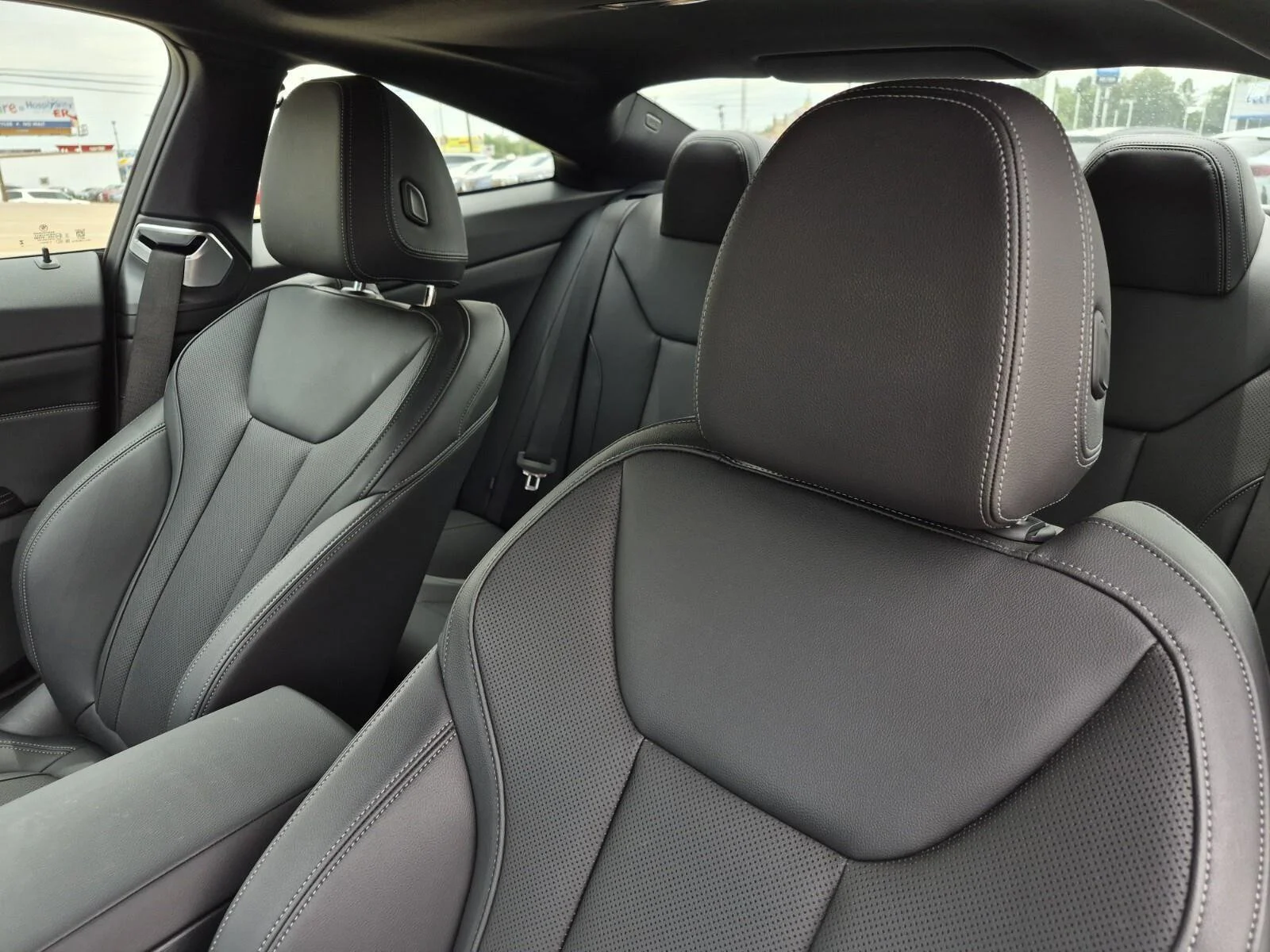 2025 BMW 4 Series 430i - Photo 14
