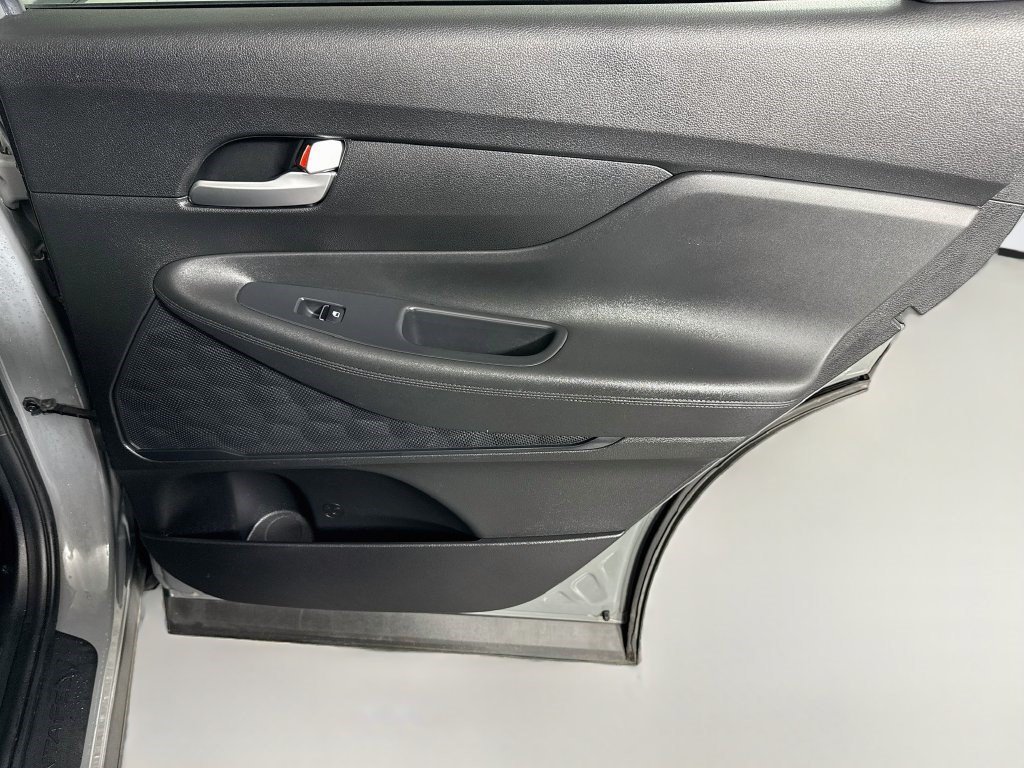 Used 2022 Hampton Gray Hyundai SEL image 24