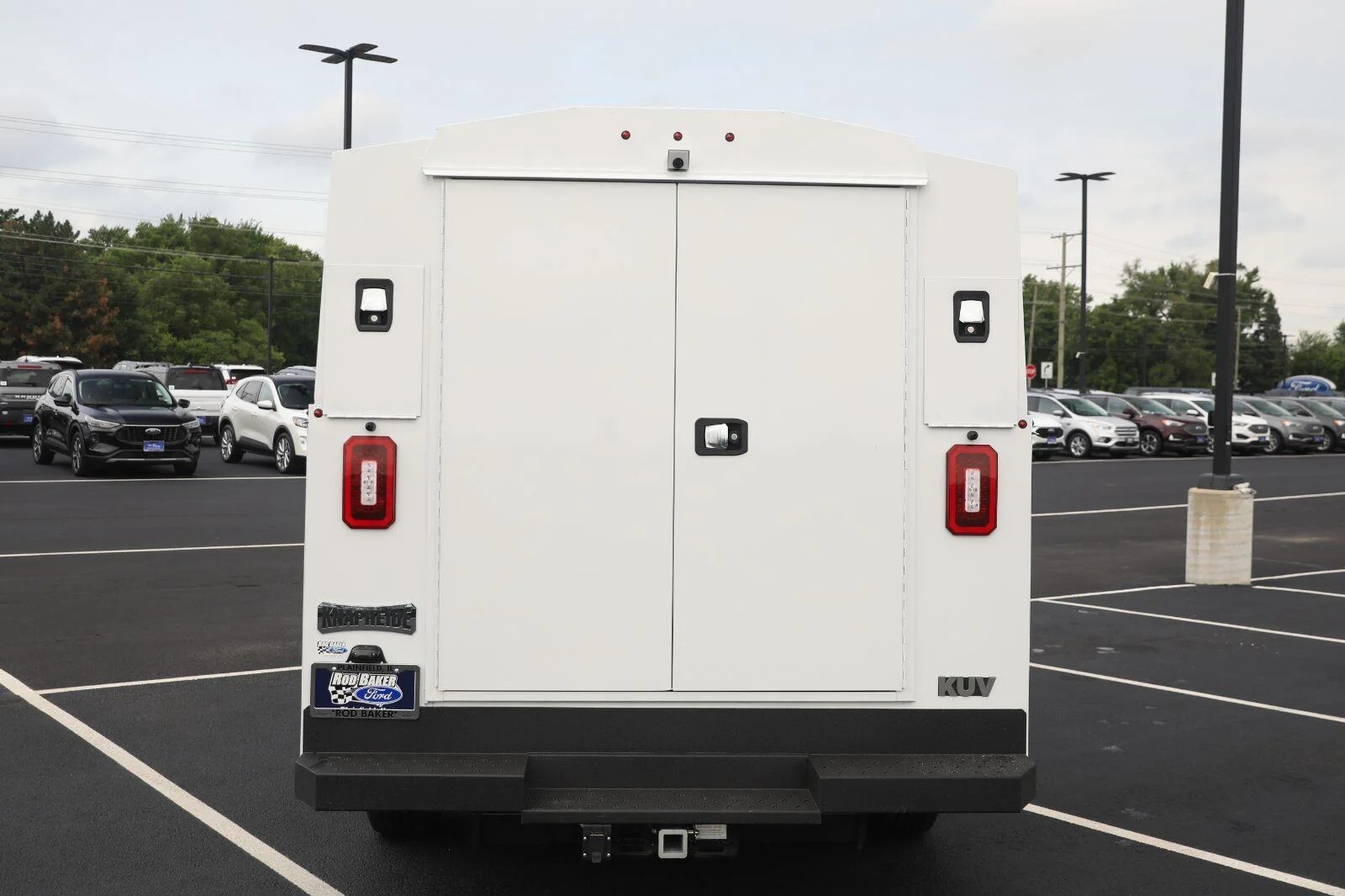 New 2027 Oxford White Ford E-350 SRW image 13