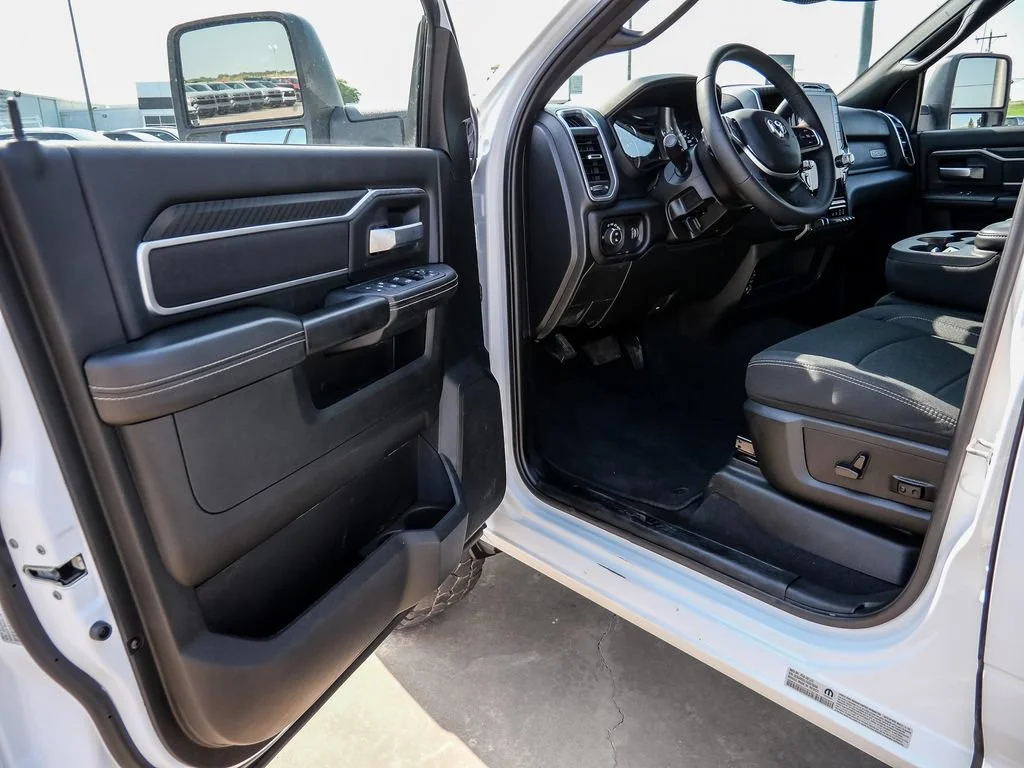 2025 RAM Ram 2500 Pickup Big Horn - Photo 32