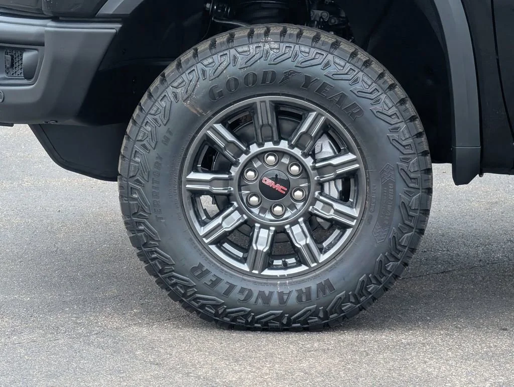 New 2026 Onyx Black GMC AT4X image 4