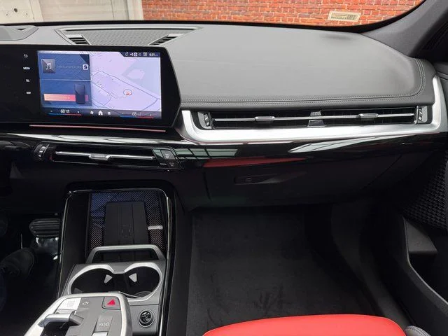 2025 BMW X1 28i - Photo 17