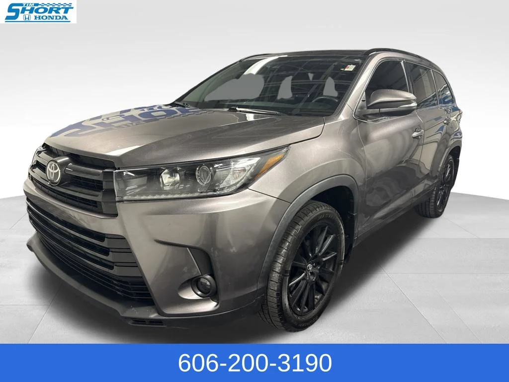 2019 Toyota Highlander SE
