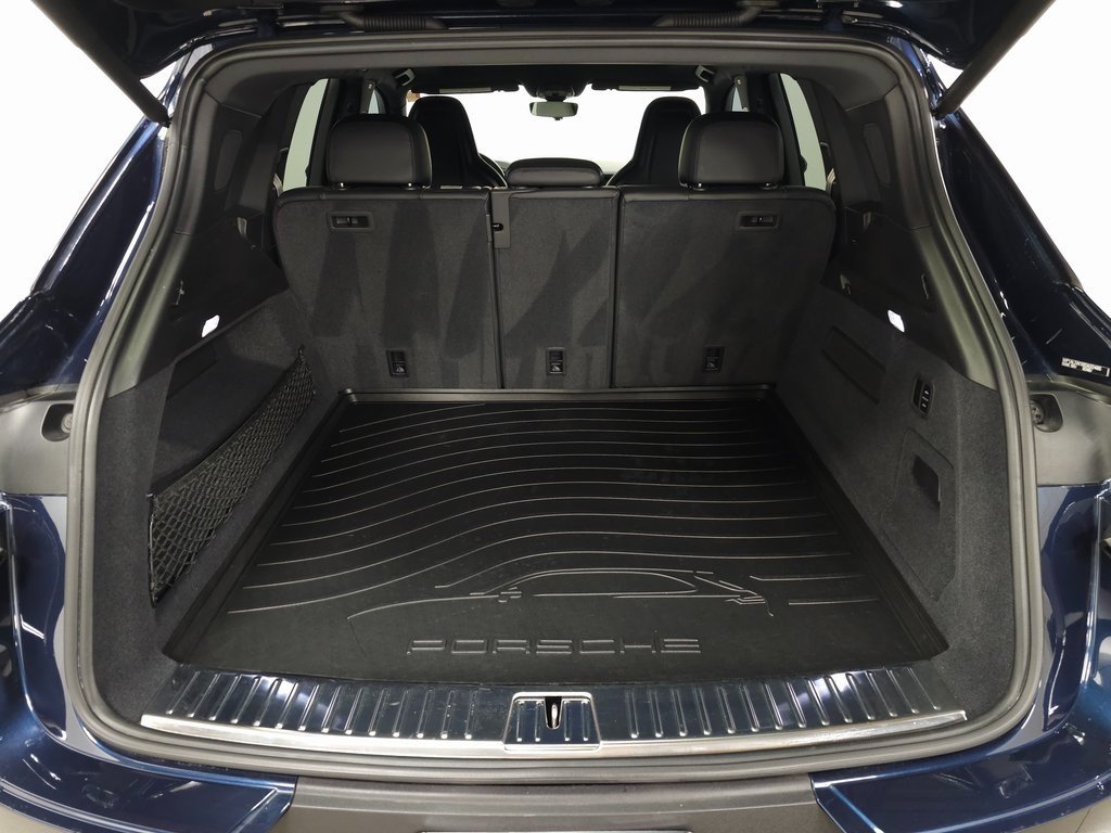 2024 PORSCHE CAYENNE - Image 5