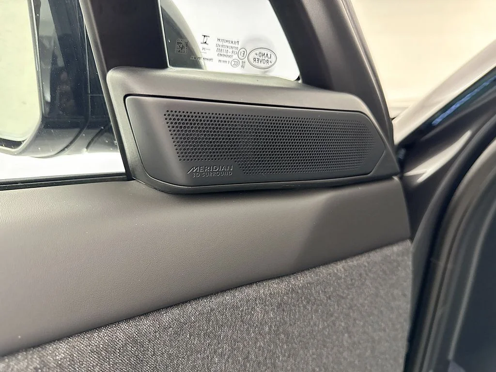 New 2026 Carpathian Grey Land Rover Dynamic SE image 19
