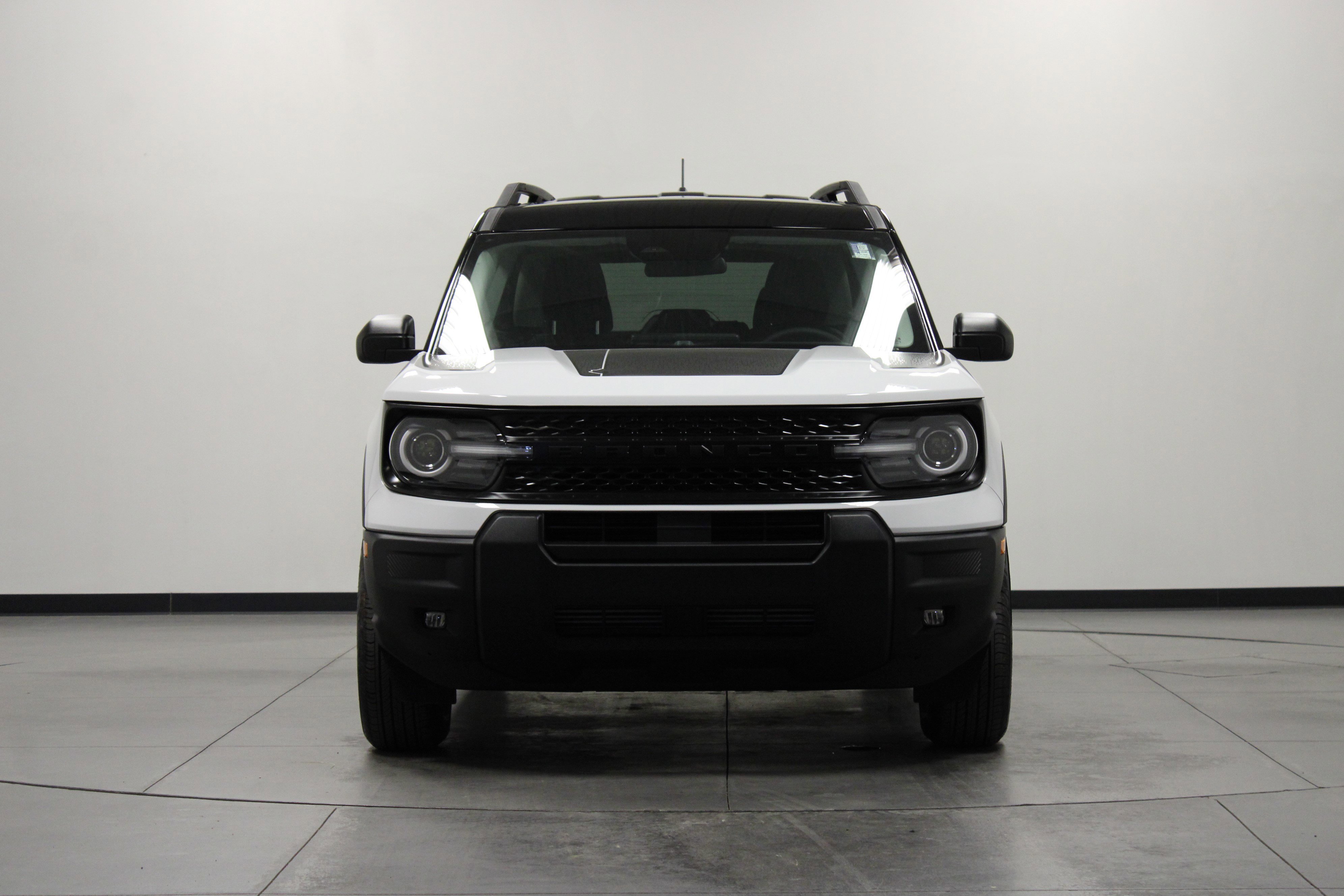 New 2025 Oxford White Ford Big Bend image 9