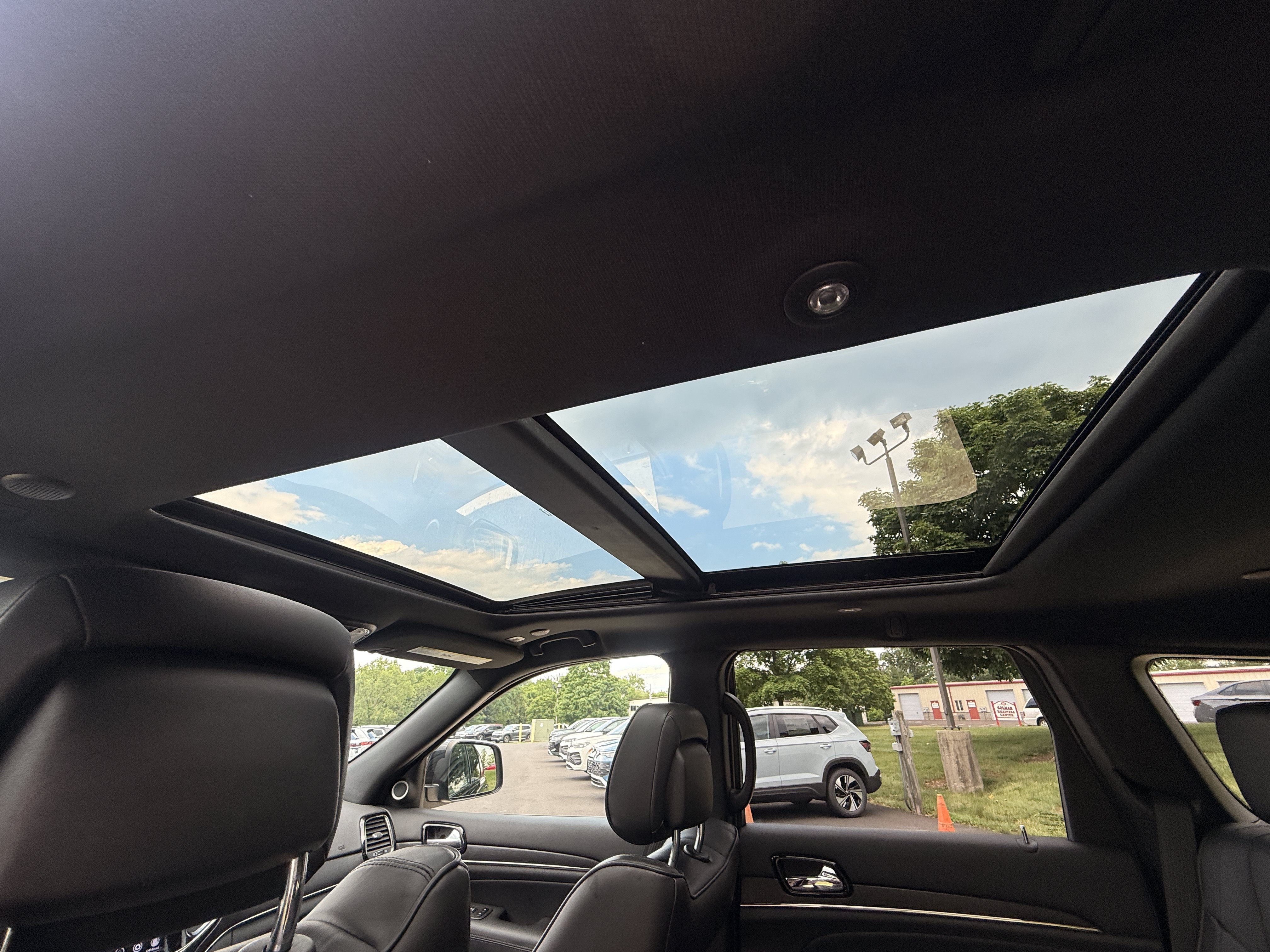 Used 2021 Diamond Black Crystal Pearlcoat Jeep High Altitude image 5