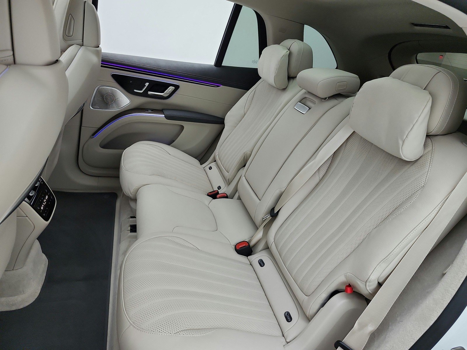 New 2027 Polar White Mercedes-Benz EQS 400 4MATIC® SUV image 11