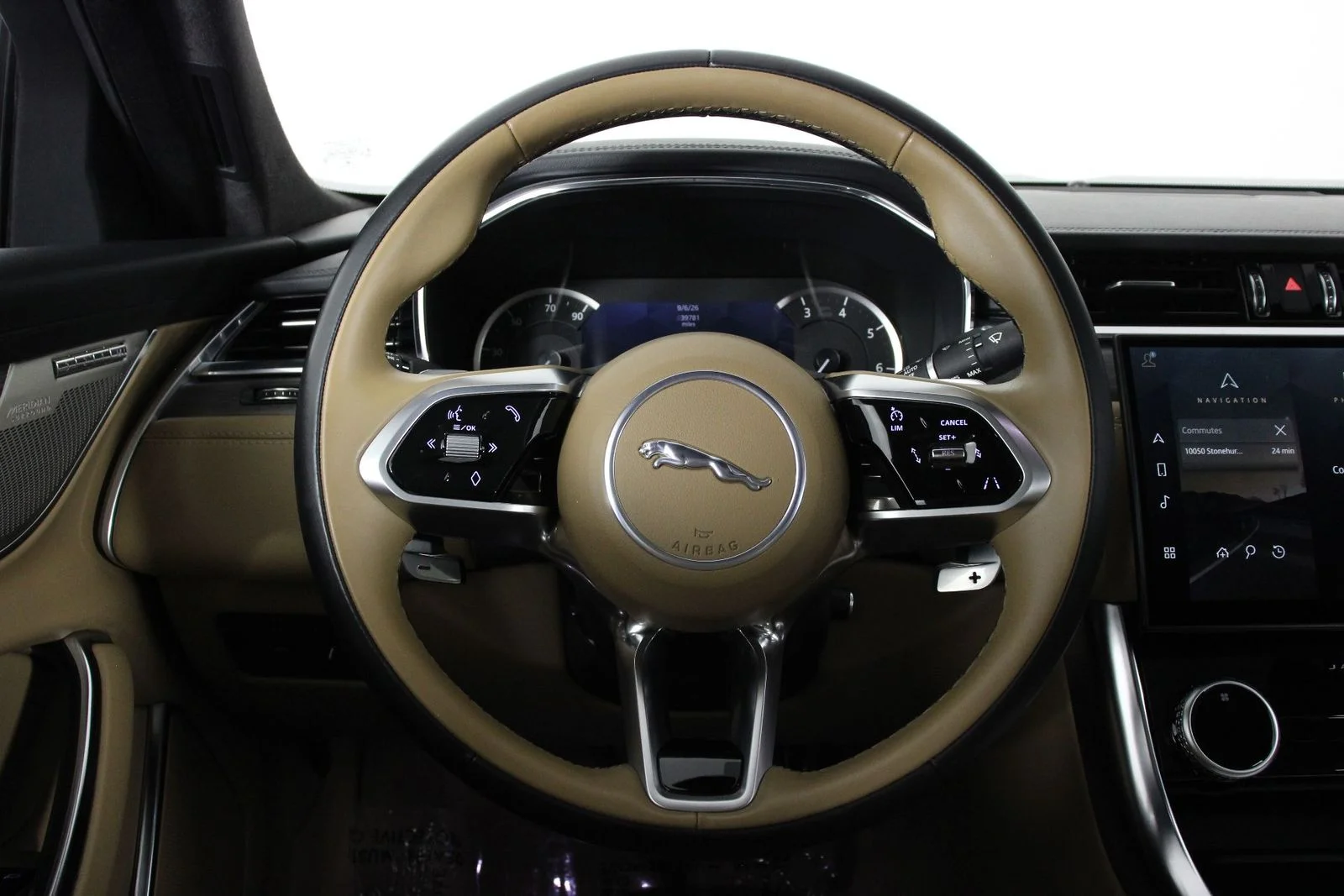 Used 2023 British Racing Green Metallic Jaguar SE image 8