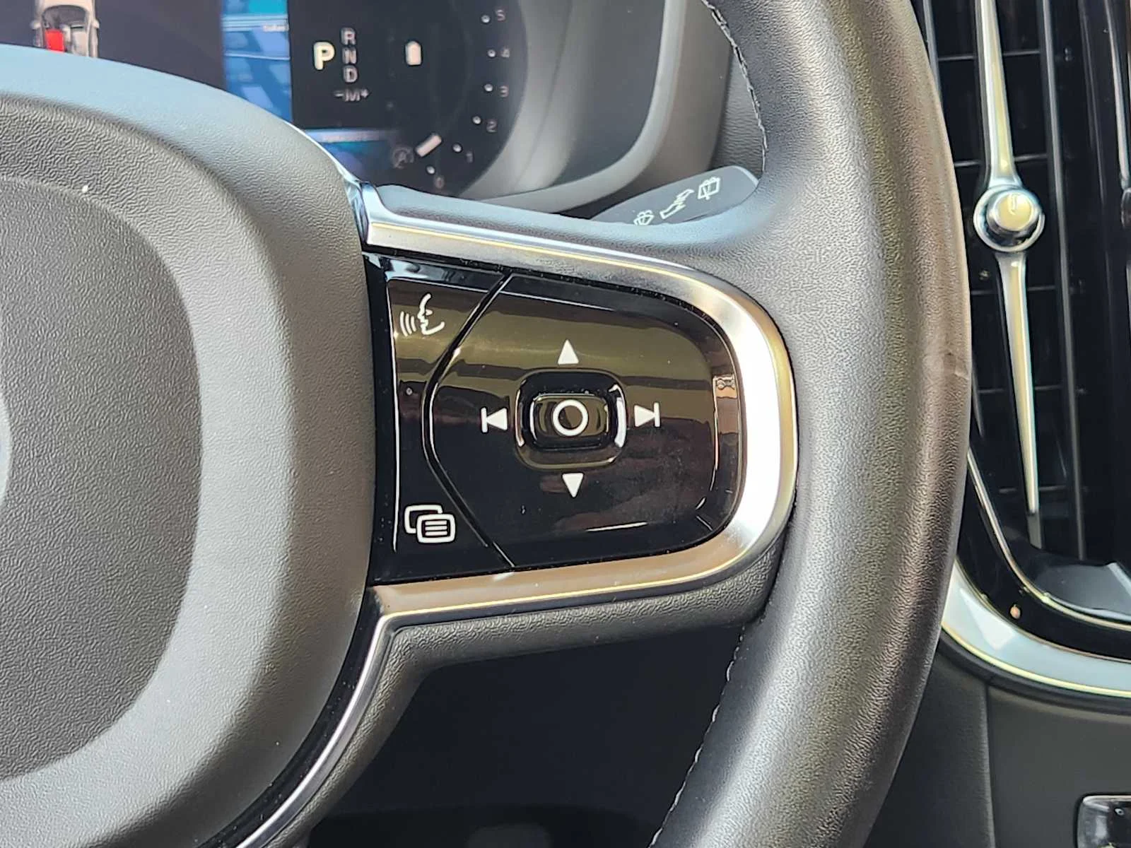 2024 Volvo V60 Cross Country Plus - Photo 29