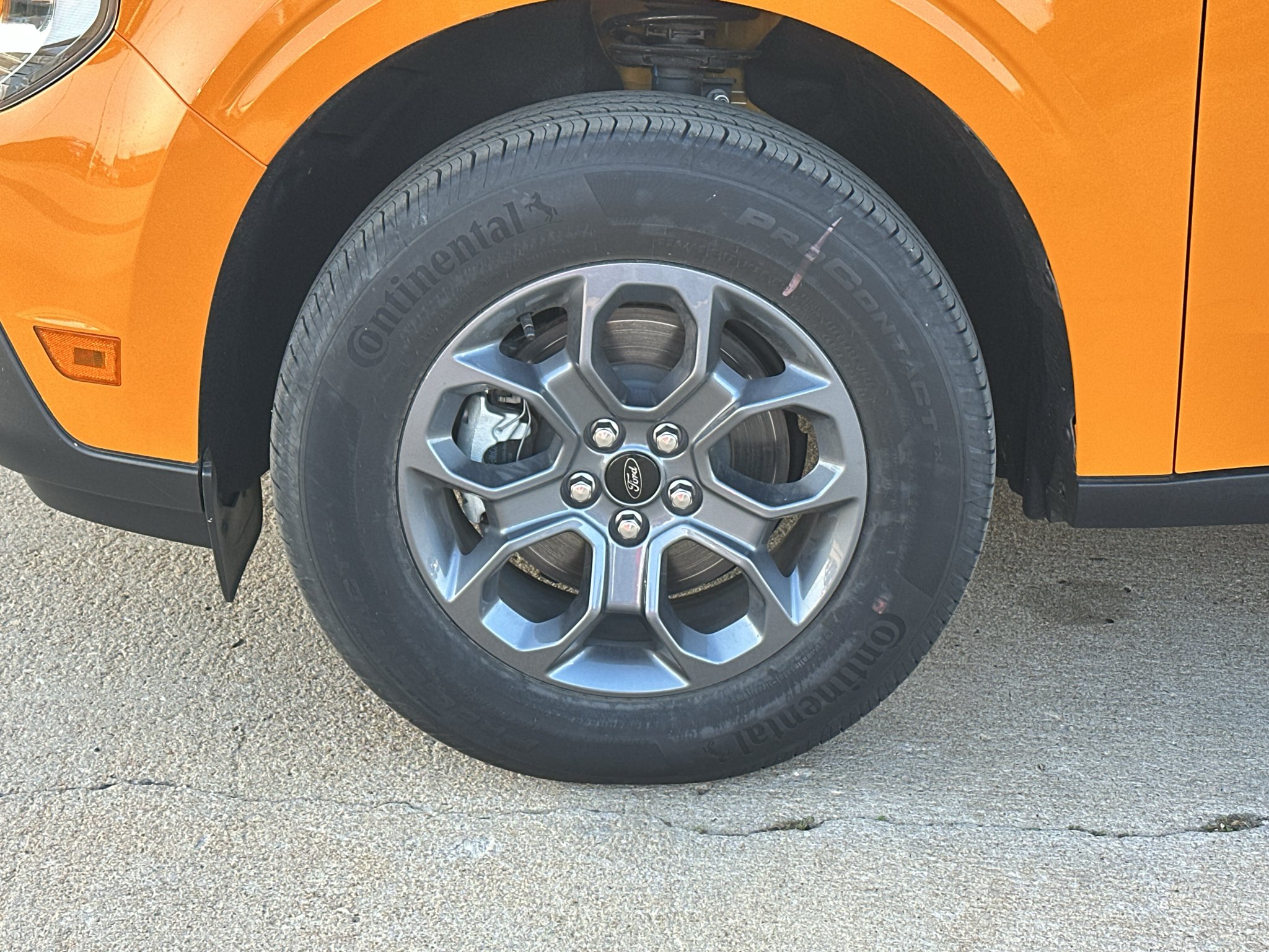 New 2026 Orange Fury Metallic Tri-Coat Ford XLT image 8