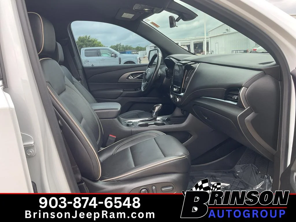 Used 2022 Summit White Chevrolet Premier image 25