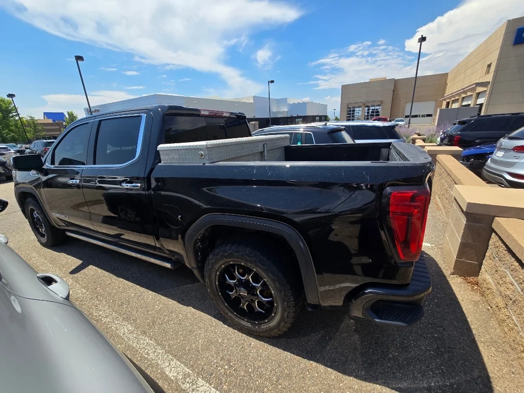 Used 2019 Onyx Black GMC Denali image 12