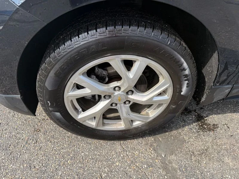 Used 2021 Black Chevrolet Premier image 17